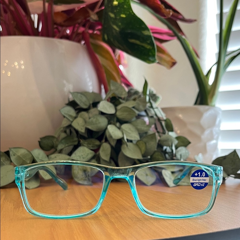 Readers Woman’s Glasses With +1.00 Magnification & Anti Blue Light Protection - Picture 11 of 13